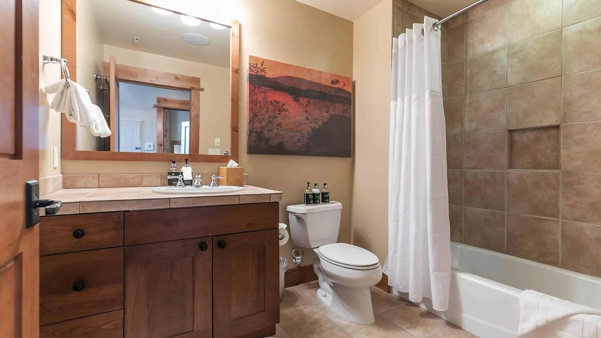 Catamount 408 By East West Hospitality Διαμέρισμα Truckee