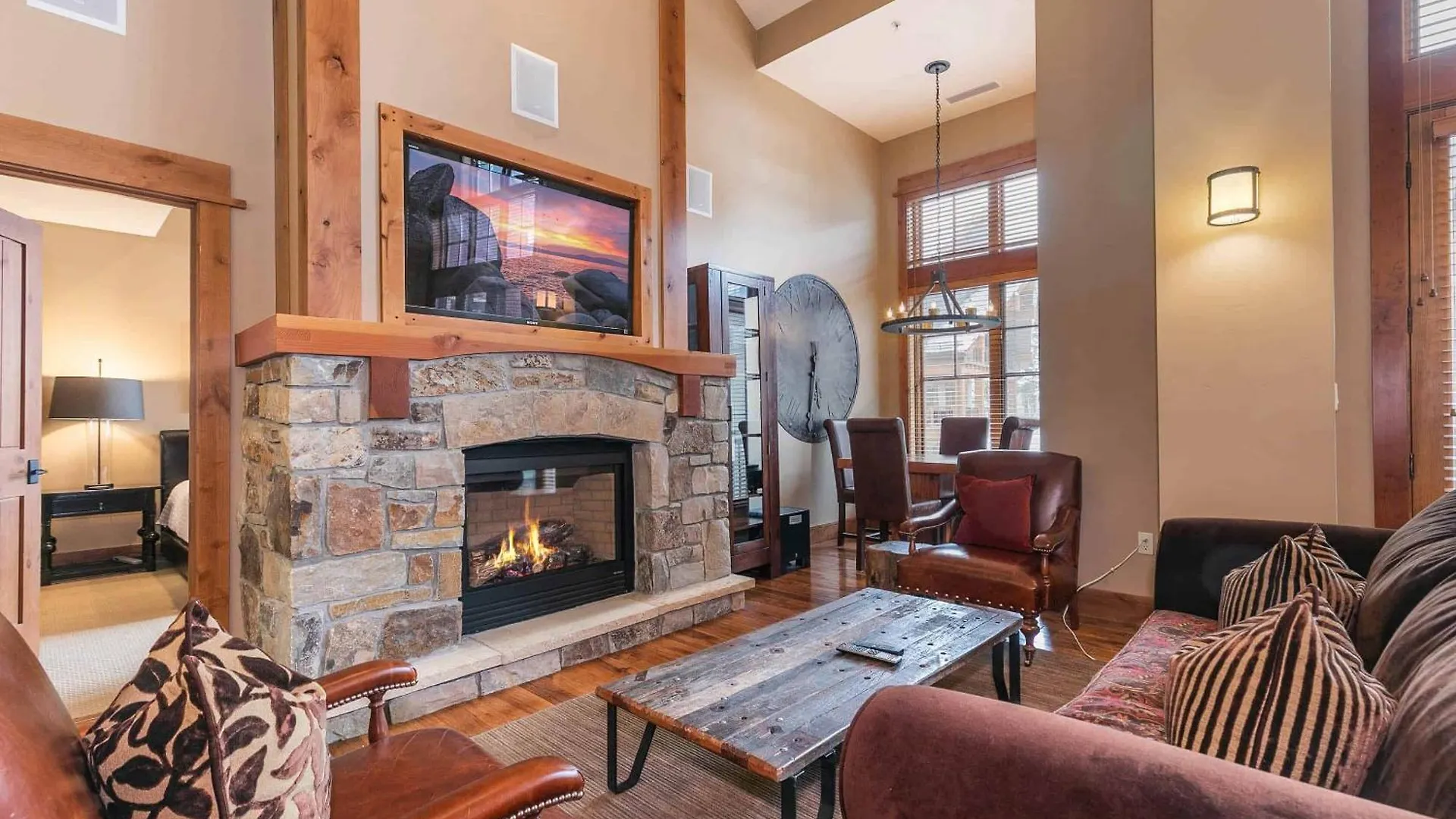Catamount 408 By East West Hospitality Διαμέρισμα Truckee