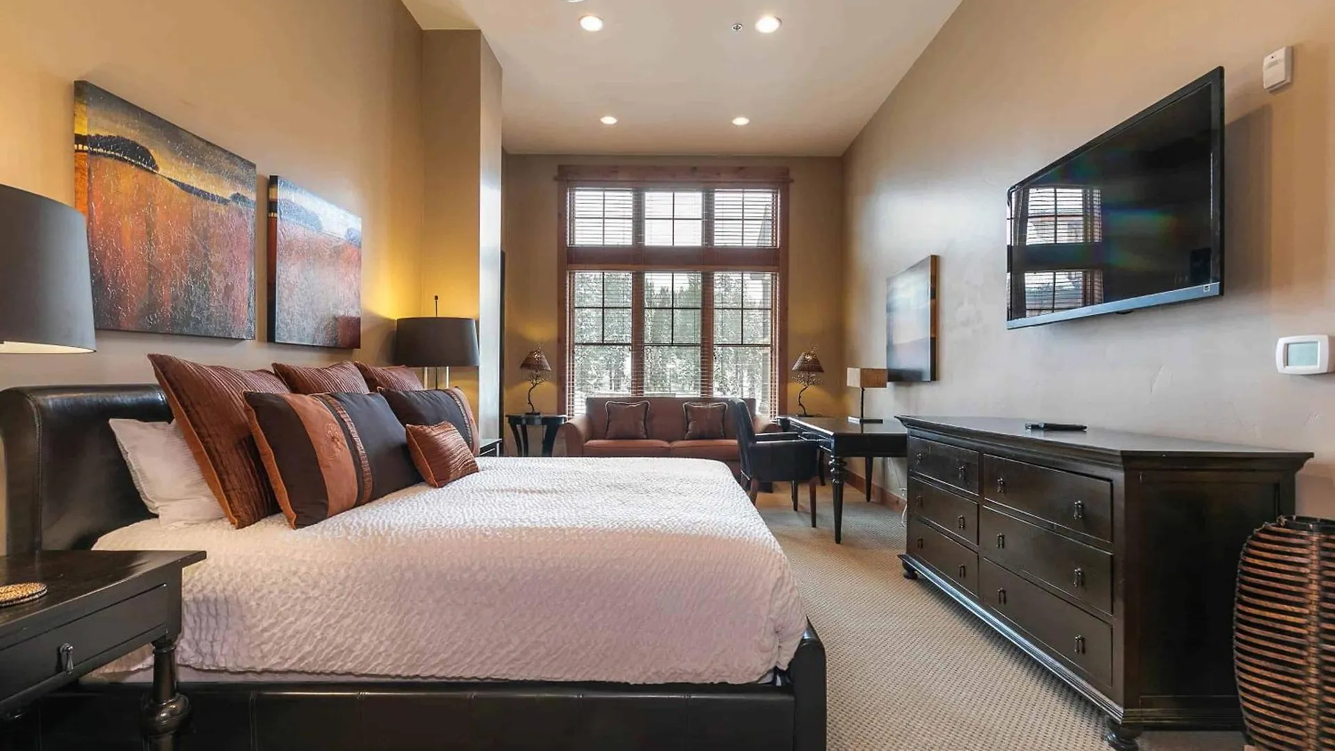Catamount 408 By East West Hospitality