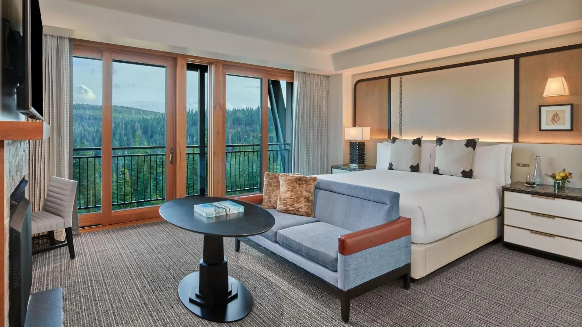 The Ritz-carlton, Tahoe Truckee