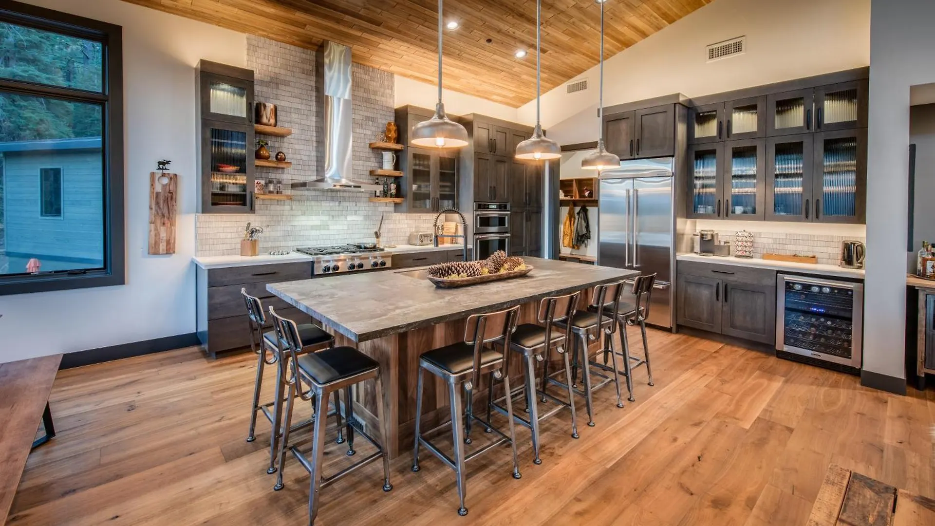 Sugar Pine Estate * Truckee