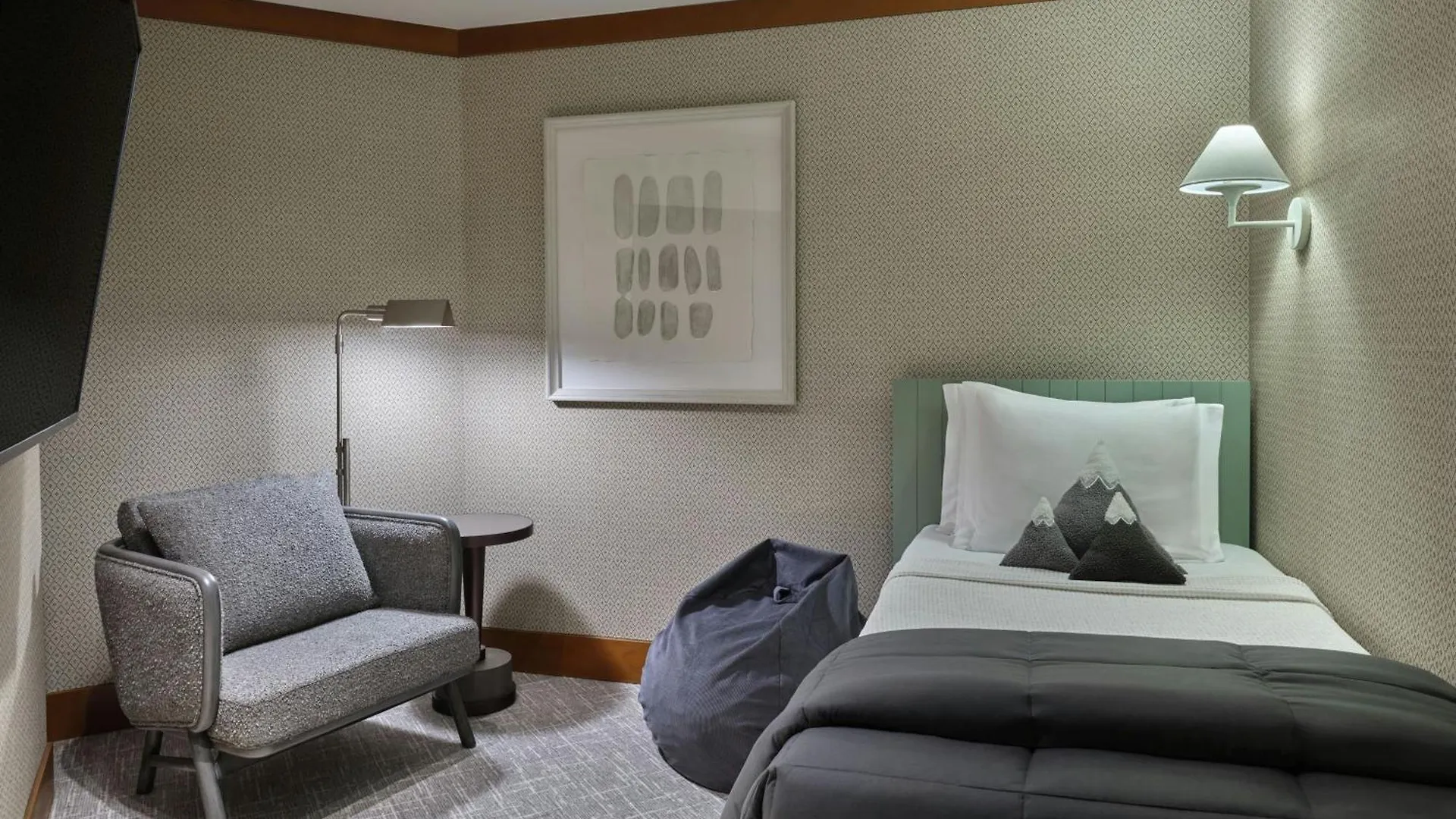 The Ritz-carlton, Tahoe Hotel Truckee