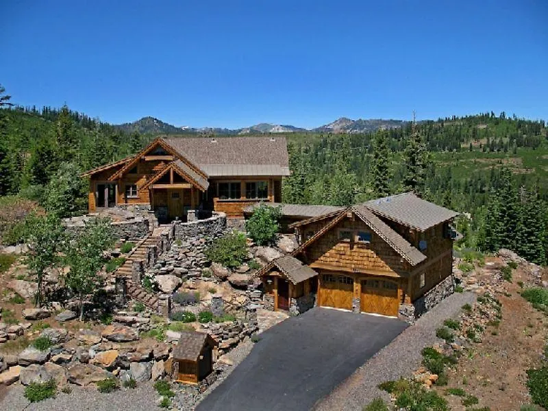 Glacier Luxury Southside Highlands