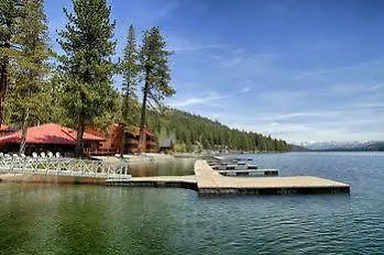 Hotel Donner Village 2*