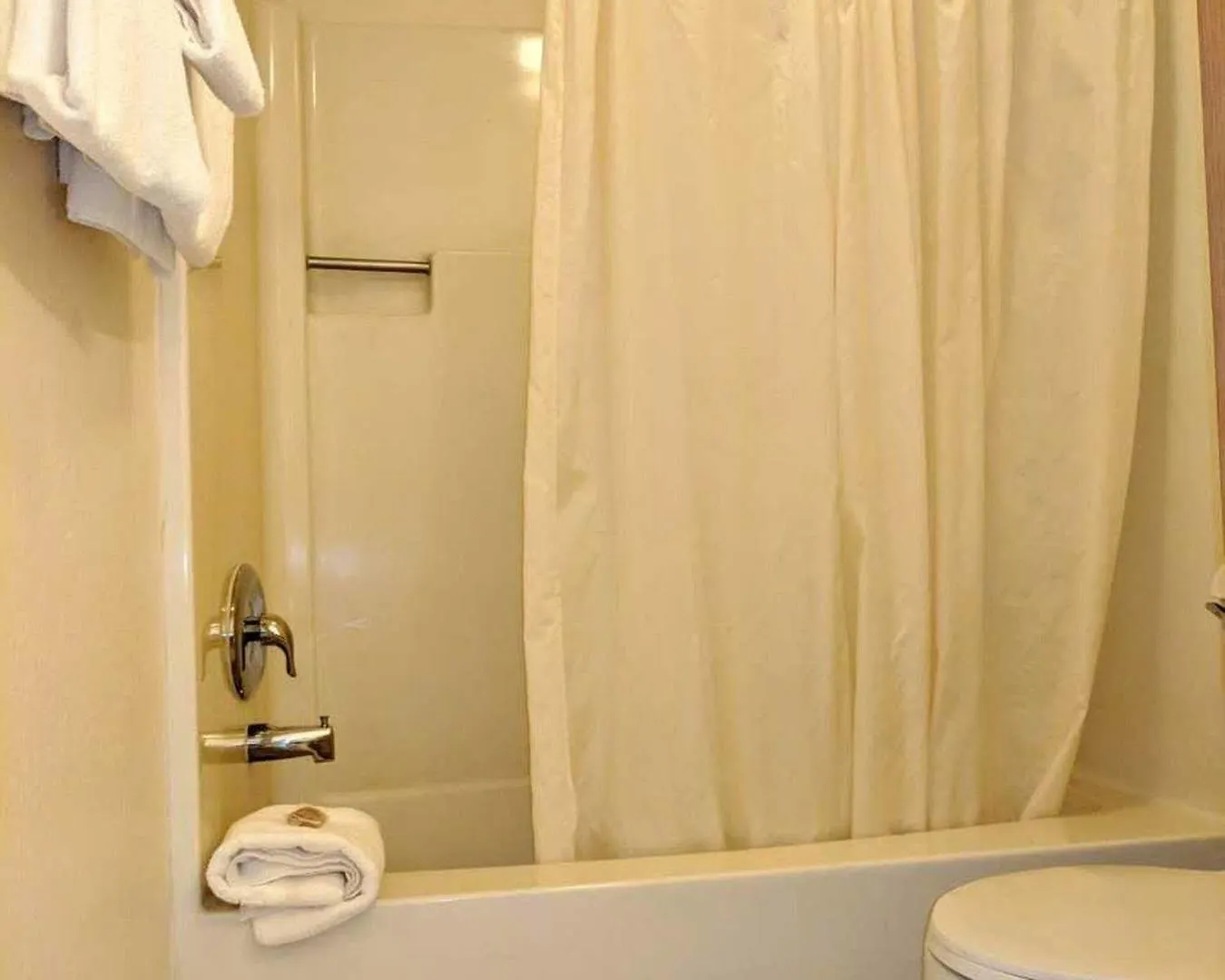 Donner Village Hotel Truckee