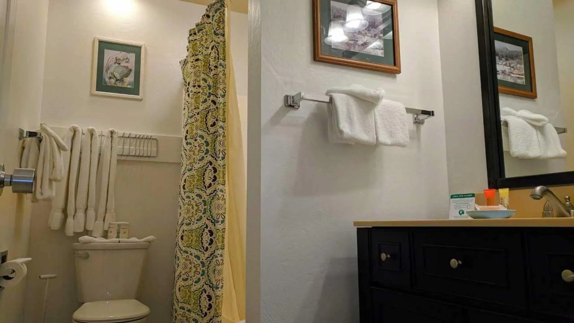 Donner Village Hotel 2*