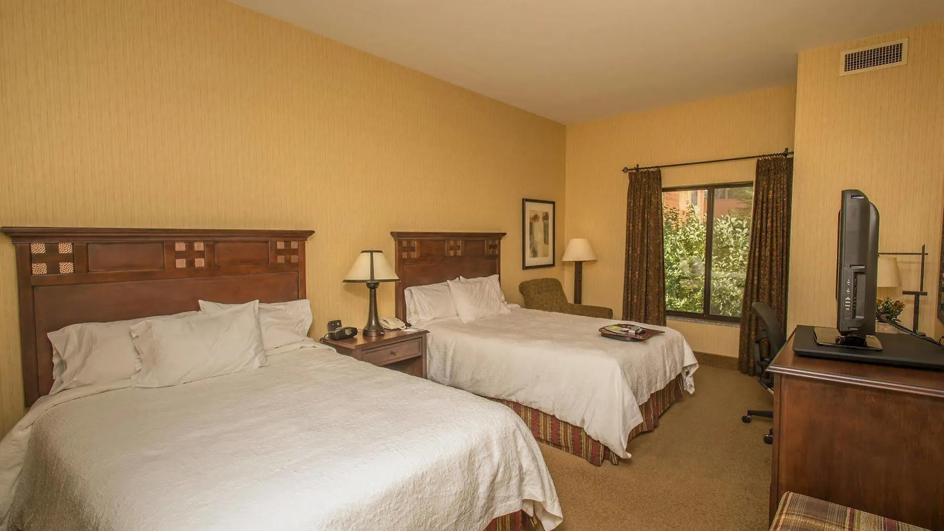 Martis Valley Lodge, Tapestry Collection By Hilton Truckee