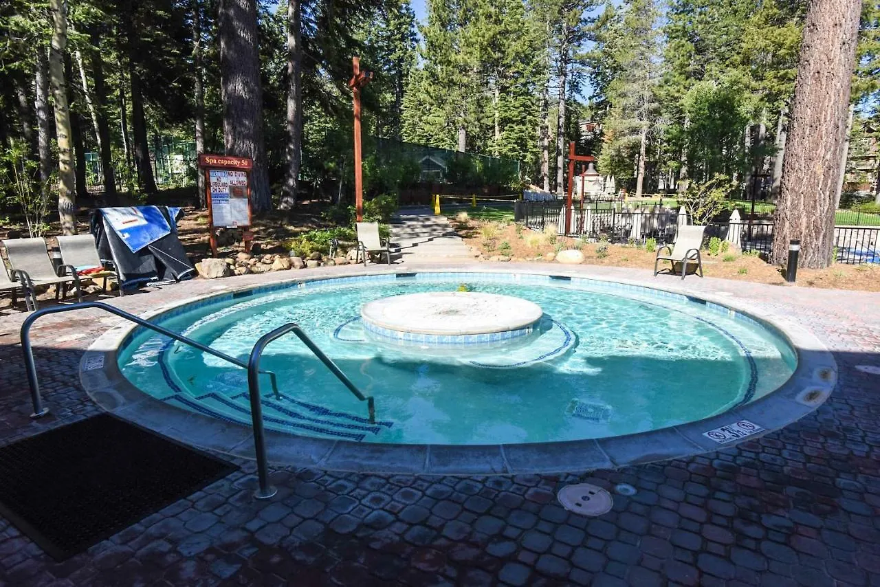 Trails 4070 Hotel Truckee